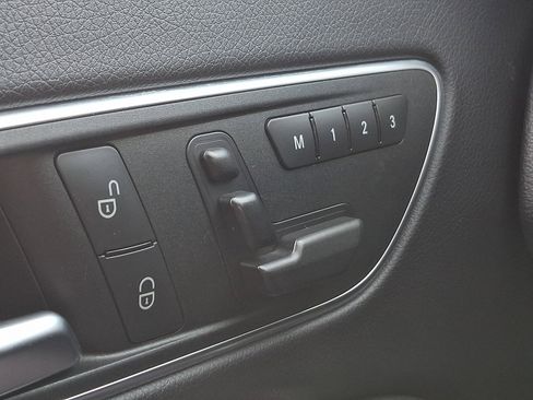 Used 2016 Mercedes-Benz CLA 250 image 23