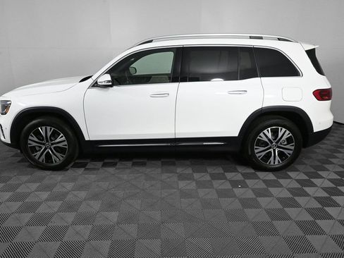 Certified 2025 Mercedes-Benz GLB 250 image 3