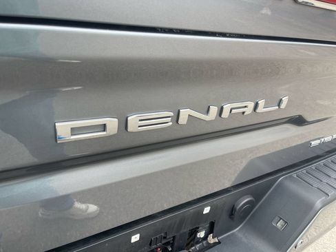 Used 2021 GMC Sierra 1500 Denali w/ Denali Ultimate Package AWD/4WD image 31