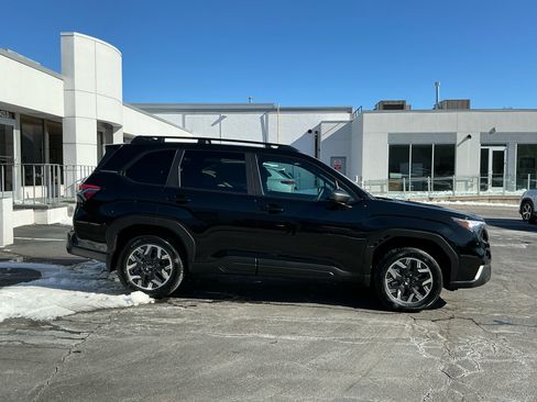 Used 2026 Subaru Forester Premium AWD/4WD image 8