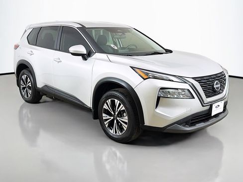 Used 2023 Nissan Rogue SV AWD/4WD image 2