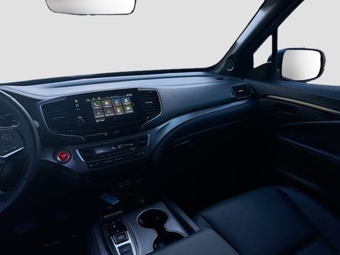 Certified 2025 Honda Passport EX-L image 21