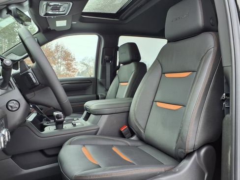 New 2025 GMC Sierra 1500 AT4 w/ AT4 Premium Package image 5