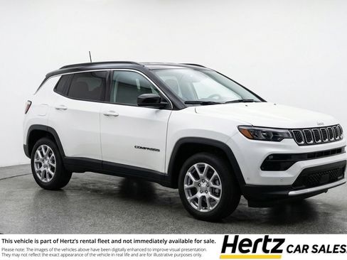 Used 2025 Jeep Compass Limited AWD/4WD image 1