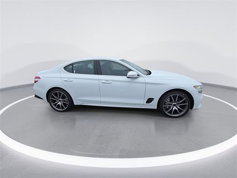 New 2026 Genesis G70 2.5T image 9