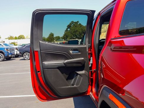 Used 2024 GMC Canyon Elevation w/ Trailering Package image 16