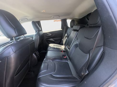 Used 2020 Jeep Cherokee Limited AWD/4WD image 20
