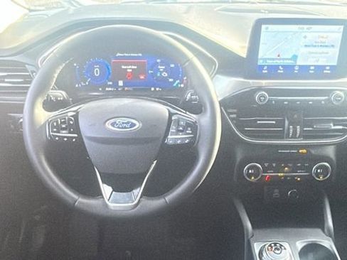 Used 2021 Ford Escape Titanium image 18