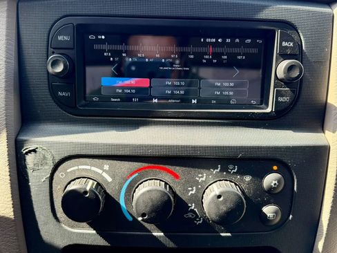 Used 2003 Dodge Ram 2500 Truck SLT image 14