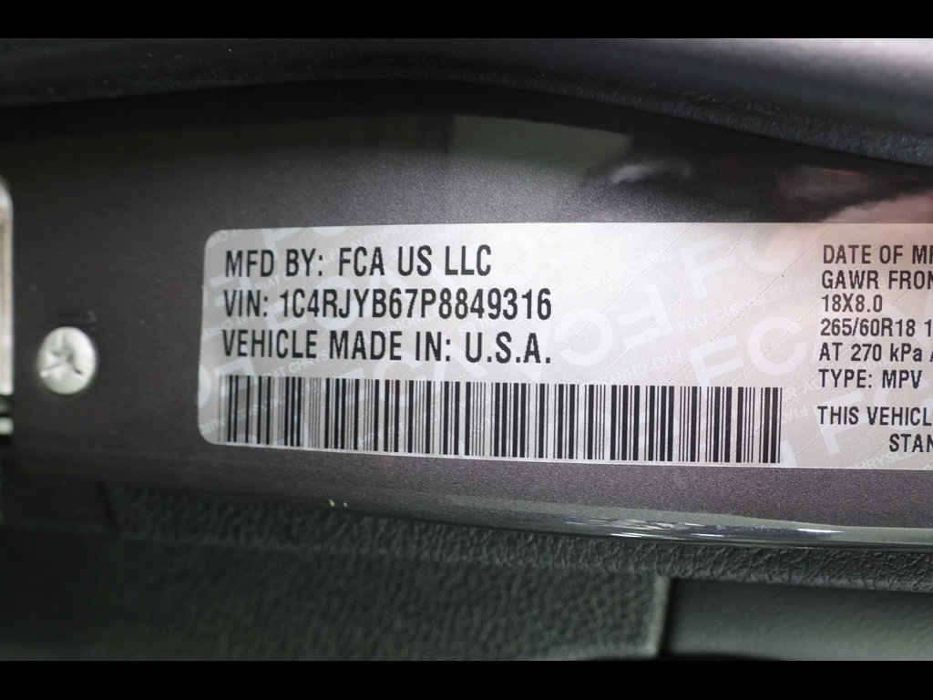 Used 2023 Jeep Grand Cherokee 4WD 4xe image 34