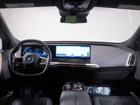 Used 2024 BMW iX xDrive50 w/ Sport Package image 10