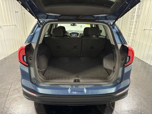 Used 2024 GMC Terrain SLE FWD image 34