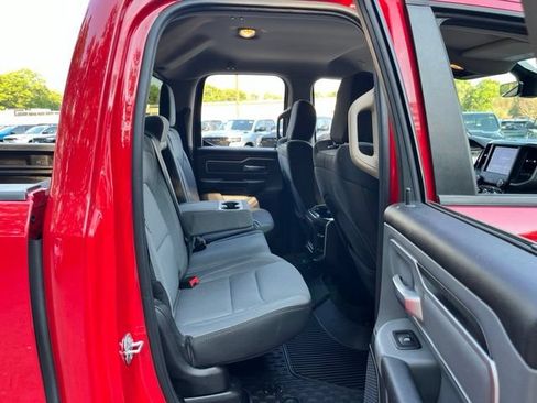 Used 2020 RAM 1500 Big Horn RWD image 19