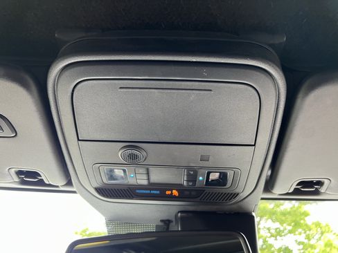 Used 2024 Ford Bronco Outer Banks AWD/4WD image 28