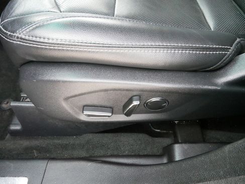 Used 2016 Ford Explorer Limited image 20