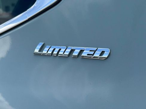 Used 2025 Toyota Tundra Limited image 15