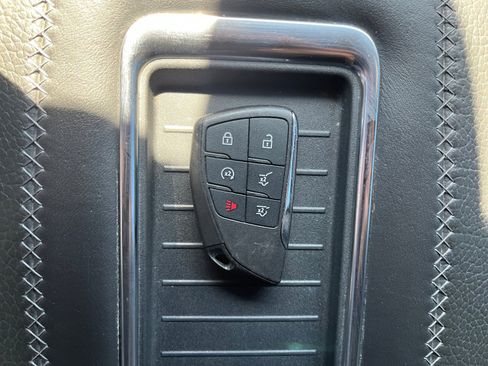 Used 2021 GMC Yukon Denali w/ LPO, Illumination Package image 29