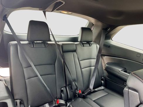Used 2022 Honda Pilot TrailSport image 28