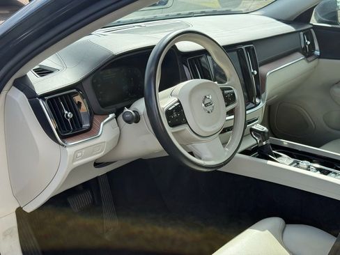 Used 2019 Volvo S60 T6 Inscription image 5