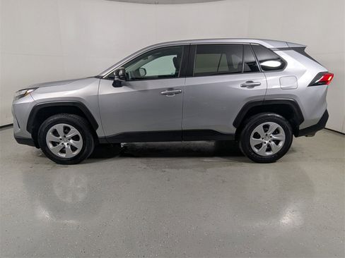 Used 2023 Toyota RAV4 LE image 4
