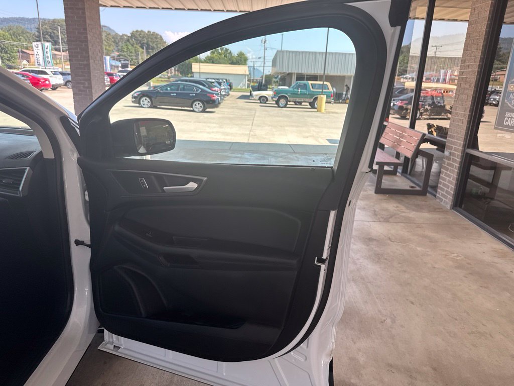 Used 2024 Ford Edge SE AWD/4WD image 19