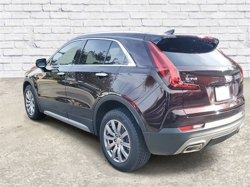 Certified 2021 Cadillac XT4 Premium Luxury image 2