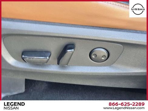 Used 2022 Nissan Pathfinder Platinum AWD/4WD image 17