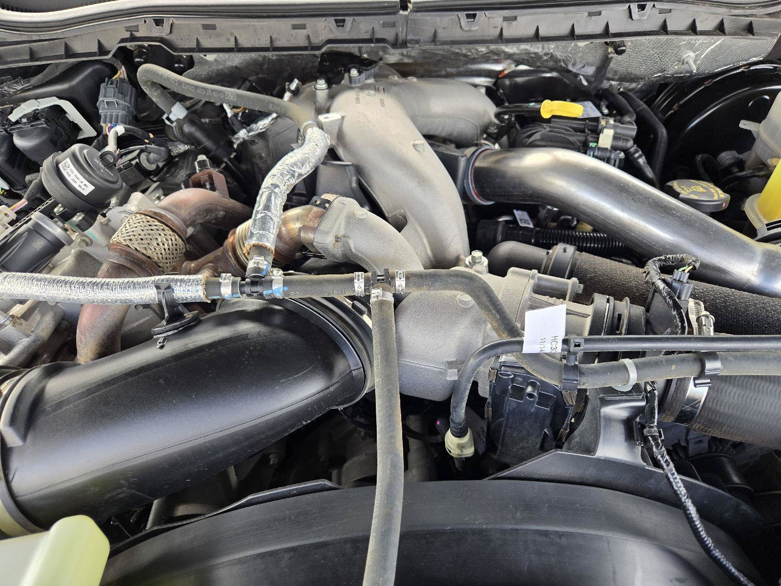 Used 2022 Ford F250 Platinum w/ FX4 Off-Road Package AWD/4WD image 33