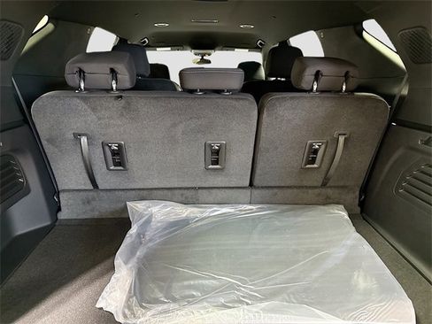 New 2026 Chevrolet Traverse LT w/ LPO, Floor Liner Package image 30