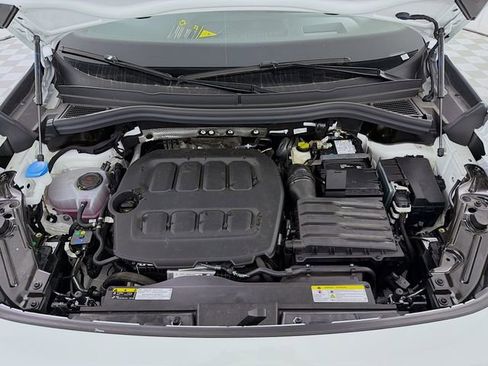 New 2025 Volkswagen Tiguan SE R-Line image 30