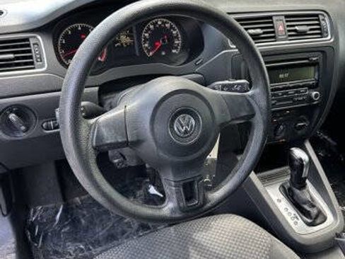 Used 2014 Volkswagen Jetta S image 12