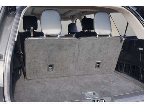 Used 2024 Lincoln Aviator AWD w/ Premium Package image 18