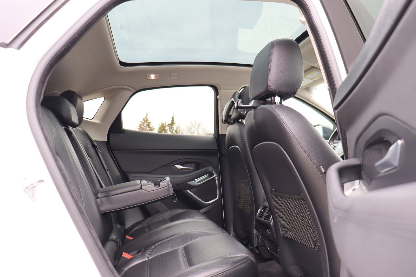 Used 2019 Jaguar E-PACE S AWD/4WD image 18
