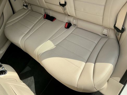 Used 2017 Mercedes-Benz GLC 300 image 28