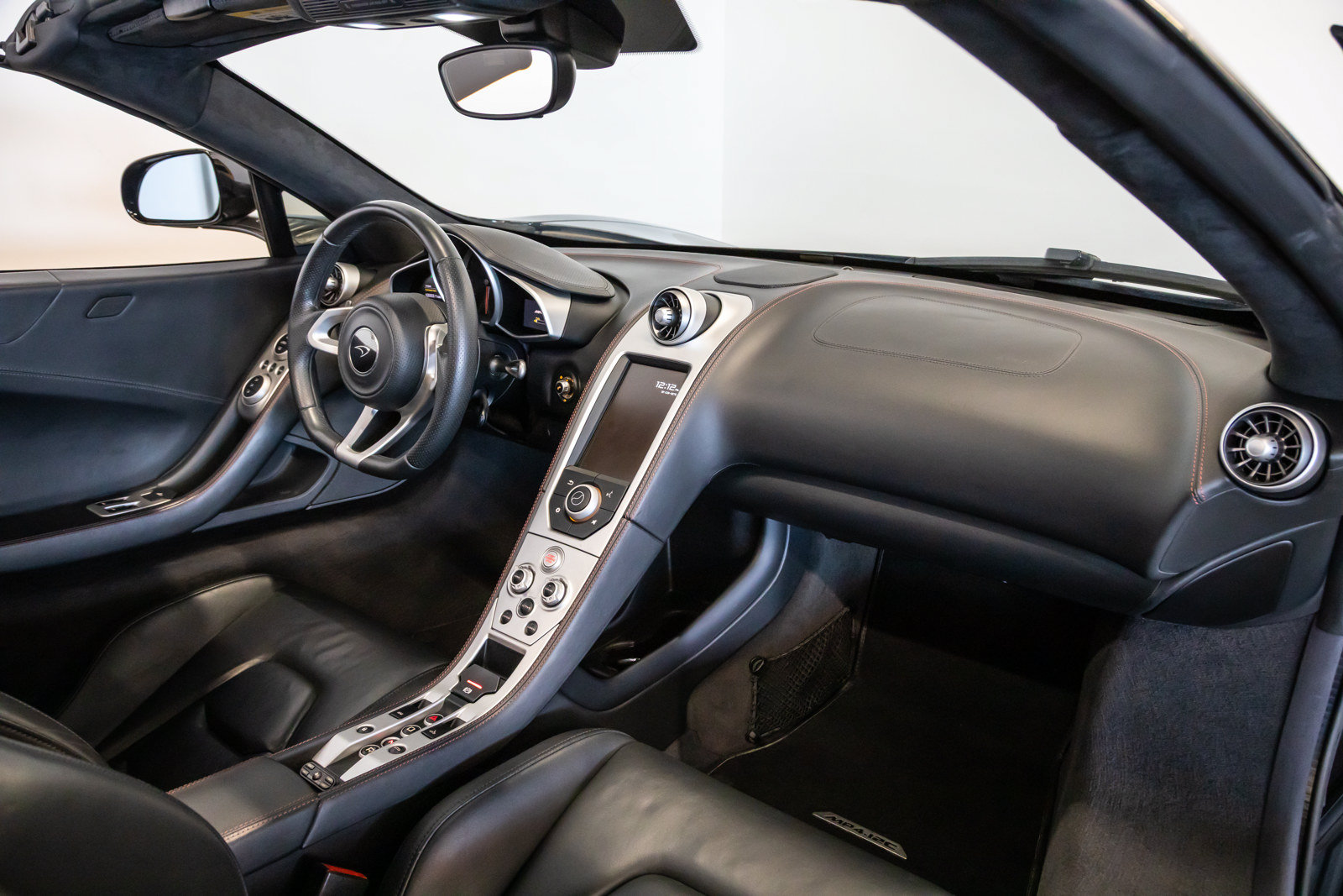Used 2013 McLaren MP4-12C Spider RWD image 36