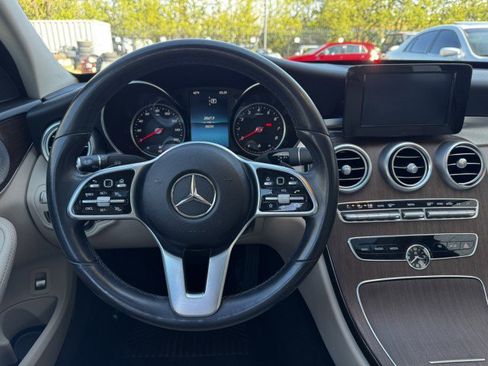 Used 2019 Mercedes-Benz C 300 4MATIC Sedan image 24