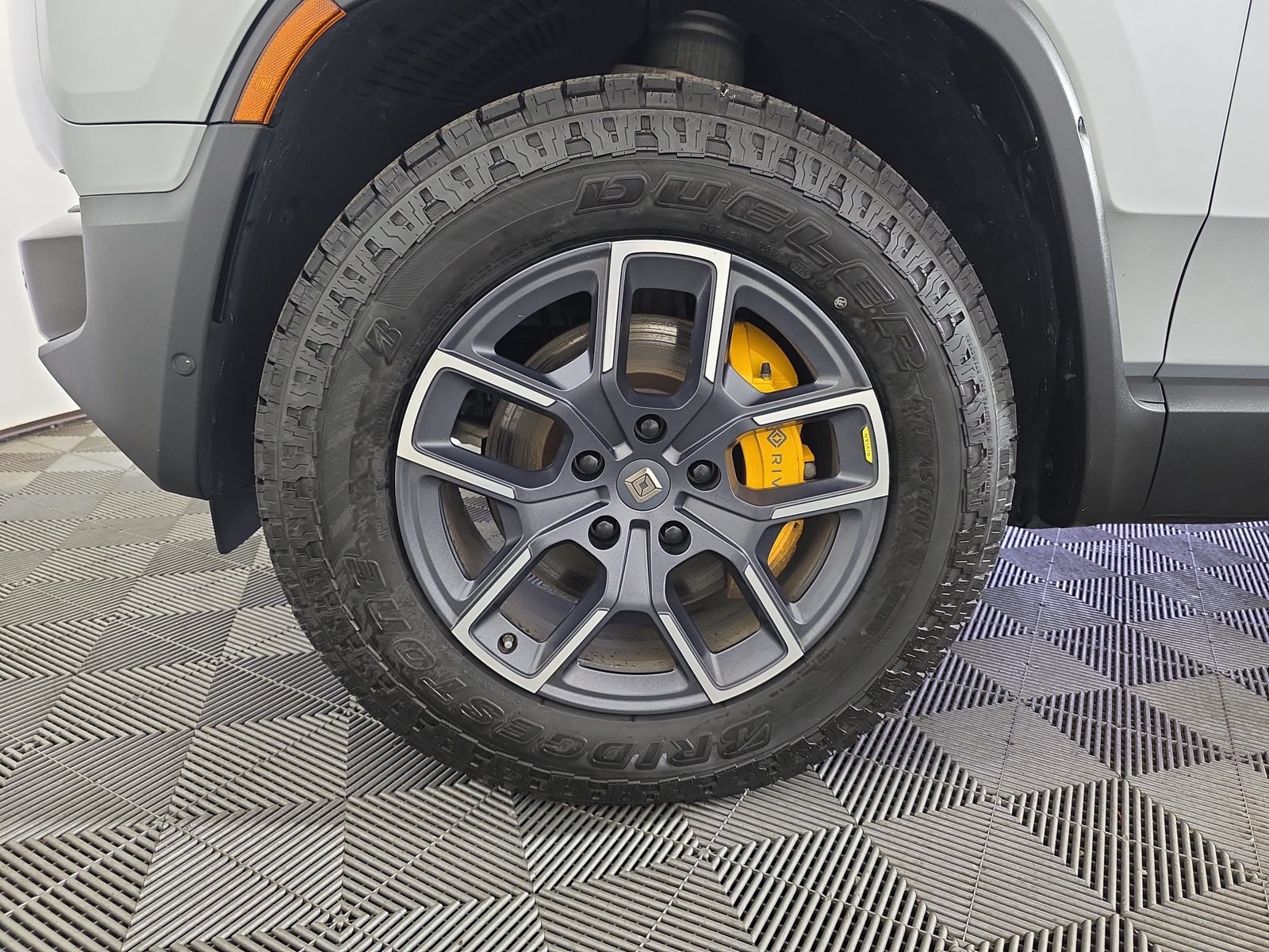 Used 2023 Rivian R1T Adventure Quad AWD/4WD image 9