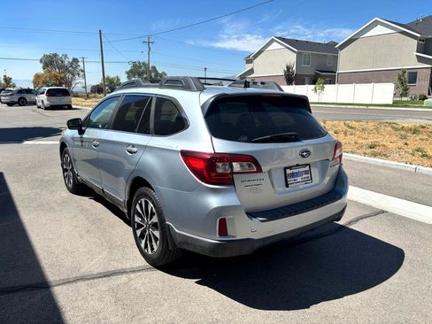 Used 2016 Subaru Outback 2.5i Limited image 4