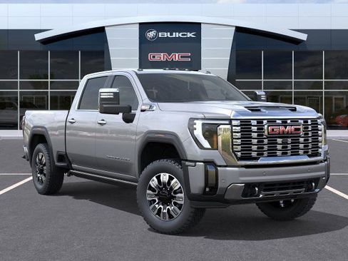 New 2026 GMC Sierra 2500 Denali w/ Denali Reserve Package image 7