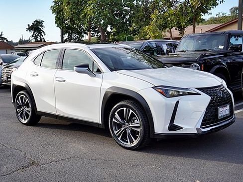 Used 2023 Lexus UX 250h FWD w/ Accessory Package (Z1) image 5