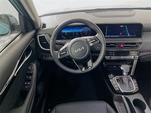 Used 2026 Kia Seltos EX image 24