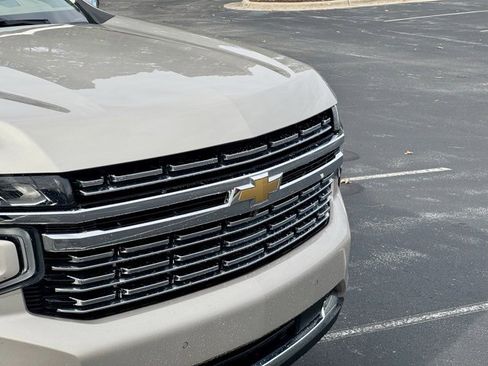 Used 2021 Chevrolet Tahoe Premier w/ Premium Package image 14