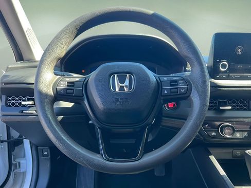 Used 2023 Honda Accord EX image 15