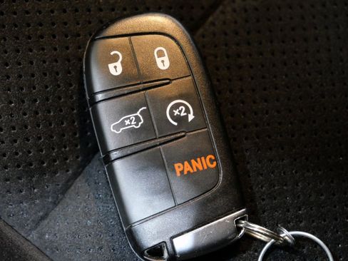 Used 2023 Dodge Durango R/T w/ Tow 'N Go Package image 31