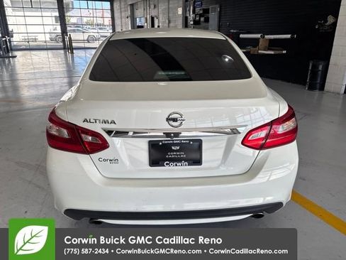 Used 2017 Nissan Altima 2.5 S w/ Power Driver Seat Package FWD image 7