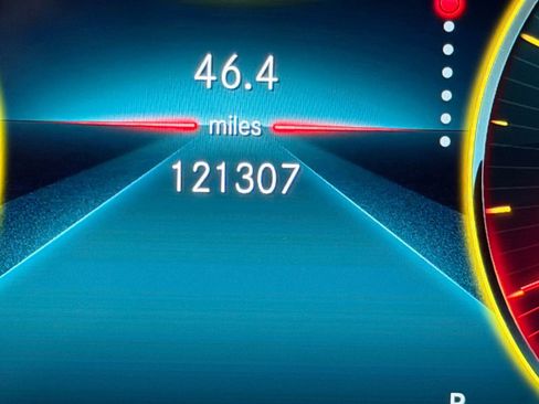 Used 2023 Mercedes-Benz GLE 450 4MATIC image 27