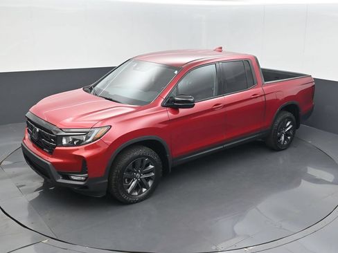 Used 2025 Honda Ridgeline Sport image 9