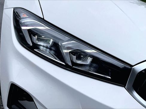 Certified 2025 BMW 330i Sedan RWD image 28