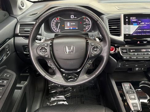 Used 2018 Honda Pilot Elite image 14