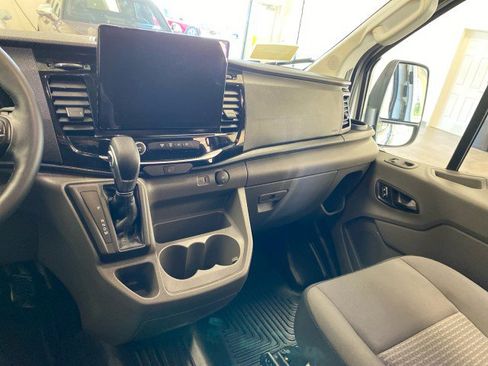 Certified 2025 Ford Transit 350 XLT image 14
